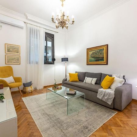 Nadia'S Boutique Apartment, Atenas Exterior foto